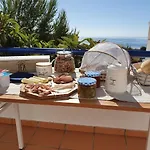 Casinha Manta Bed & Breakfast