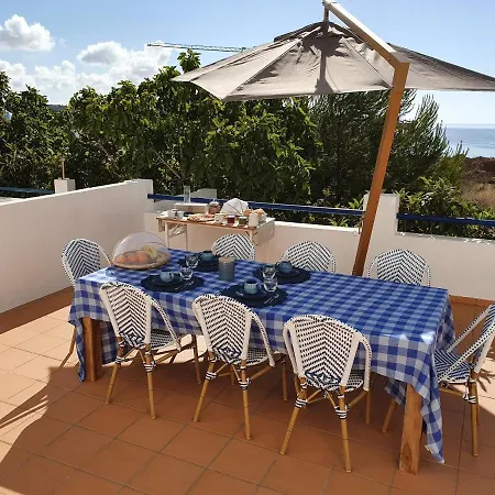 Bed & Breakfast Casinha Manta 3*